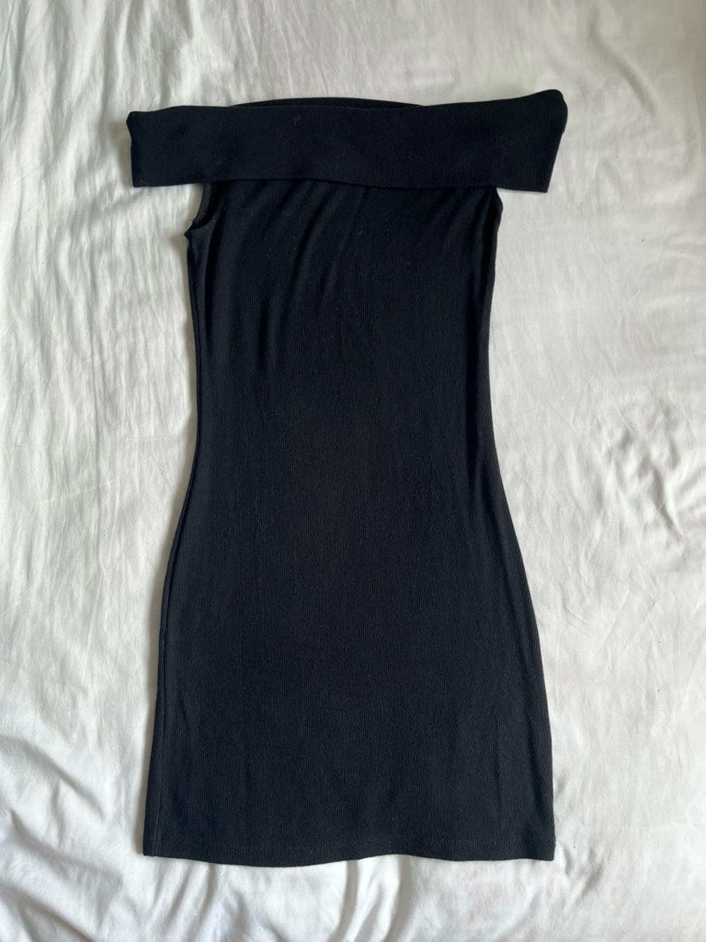 Garage Off-Shoulder Black Bodycon Dress